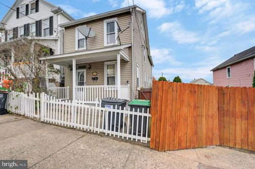 635 Vine St, FREELAND, PA, 18224-1834 | Card Image