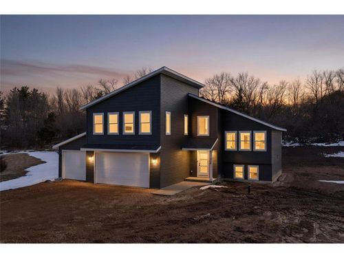 739 Magoo Rd, HUDSON, WI, 54016-7714 | Card Image