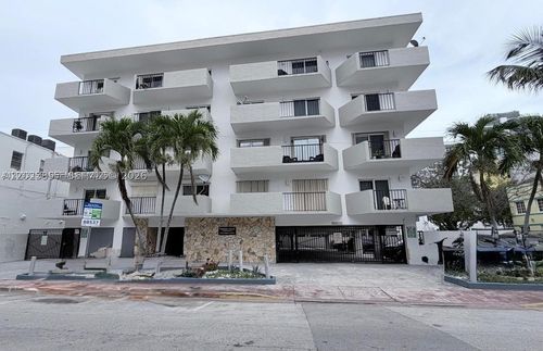 305-6965 Harding Ave, Miami Beach, FL, 33141-3246 | Card Image