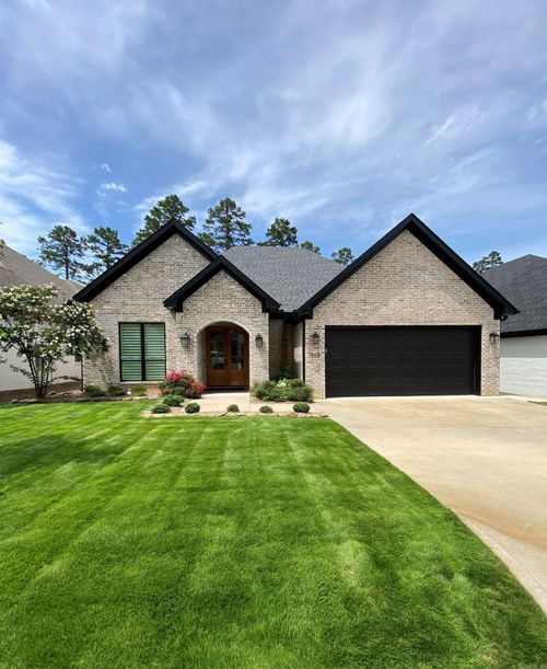 310 Rosemary Way, Little Rock, AR, 72223-8033 | Card Image