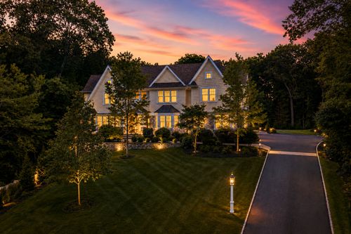 25 Holly Cir, Weston, MA, 02493-1421 | Card Image