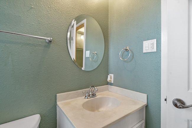 4 Glenwick Cv, House other with 3 bedrooms, 2 bathrooms and 2 parking in Big Spring TX | Image 44
