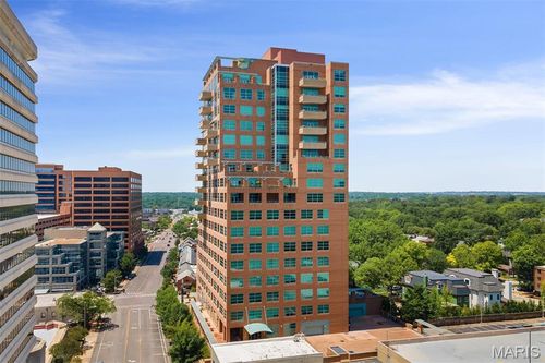 unit-8h-8025 Maryland Ave, Clayton, MO, 63105-3891 | Card Image