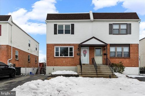 1240 Nicole Ln, GLENOLDEN, PA, 19036-1508 | Card Image