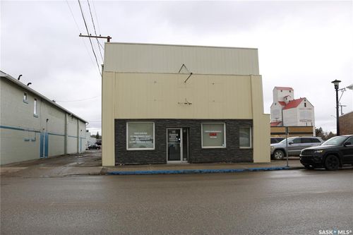 608 Main St, Moosomin, SK, S0G3N0 | Card Image