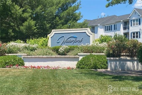 1532 Waterford Dr, Edison, NJ, 08817-1919 | Card Image