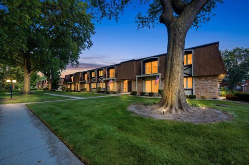 a1-12750 Carriage Ln, Crestwood, IL, 60418-1028 | Card Image