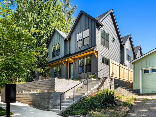 4060 Se Long St, Portland, OR, 97202-4045 | Card Image