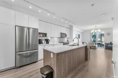 134-9718 161a St, Surrey, BC, V4N6S7 | Card Image