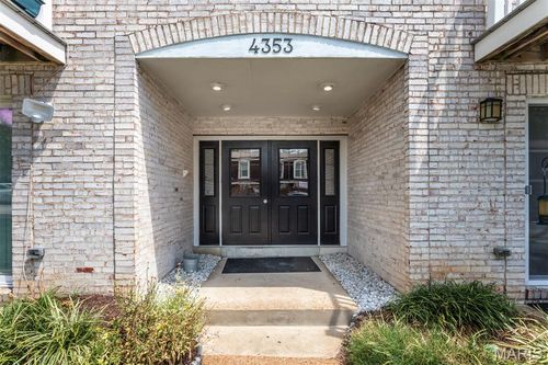 apt-a-4353 Chateau De Ville Dr, Saint Louis, MO, 63129-1827 | Card Image