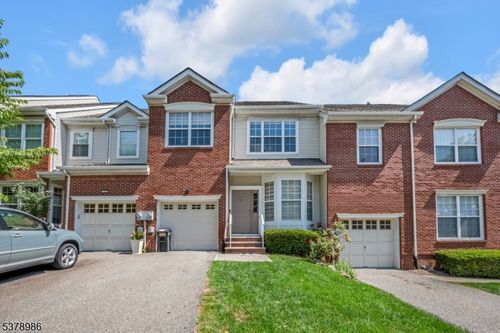 207 Crown Point Rd, Parsippany, NJ, 07054-3415 | Card Image