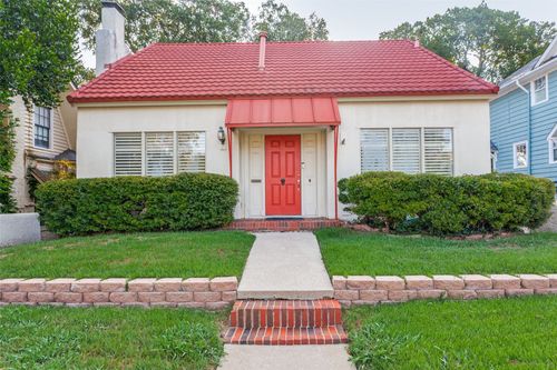 1121 Mistletoe Dr, Fort Worth, TX, 76110-1016 | Card Image