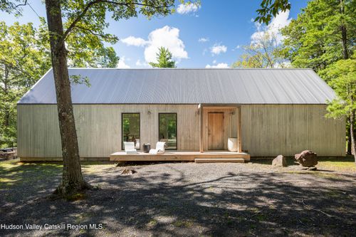 261 Blackhead Mountain Rd, Round Top, NY, 12473-5308 | Card Image