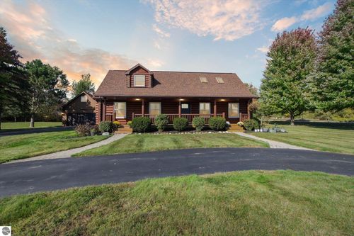 1510 Luce Ct, Alma, MI, 48801-9235 | Card Image