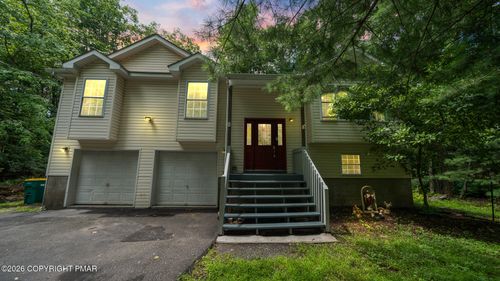 111 Vale Dr, Tannersville, PA, 18372-7818 | Card Image