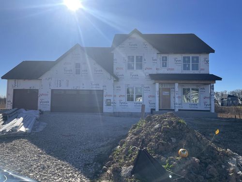 lt179-W221N4524 Timber Court, Pewaukee, WI, 53072 | Card Image