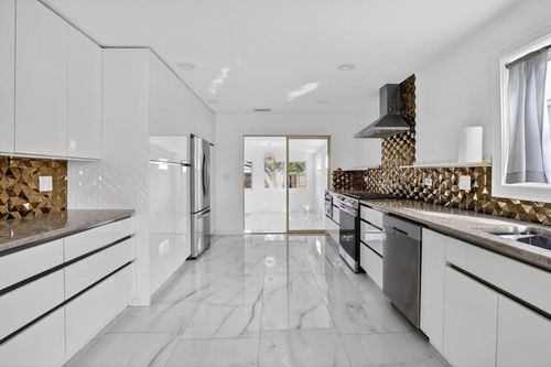 1323 Lincoln Street, Hollywood, FL, 33019 | Card Image