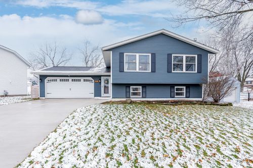 2003 E Rusholme Street, Davenport, IA, 52803 | Card Image