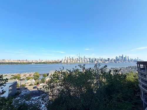 apt-22b-6600 Kennedy Blvd, West New York, NJ, 07093-4246 | Card Image