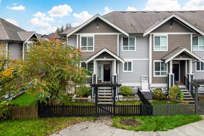 11155 240 St, Home with 5 bedrooms, 3 bathrooms and 2 parking in Maple Ridge BC | Image 1