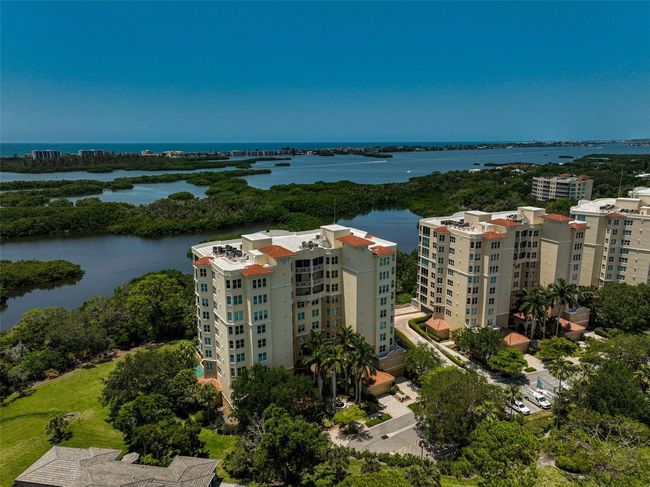 UNIT-404 - 385 N Point Rd, Condo with 3 bedrooms, 3 bathrooms and null parking in OSPREY FL | Image 32