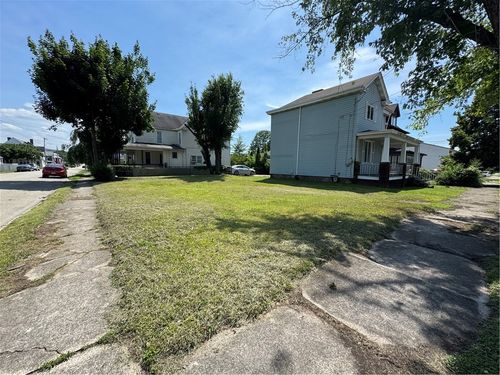 113 Washington Ave, Connellsville, PA, 15425 | Card Image