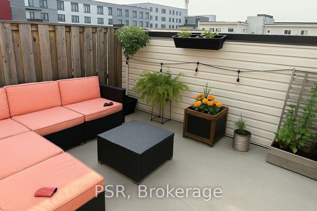 712 - 10 Laidlaw St, Condo with 3 bedrooms, 2 bathrooms and 1 parking in Toronto ON | Image 27