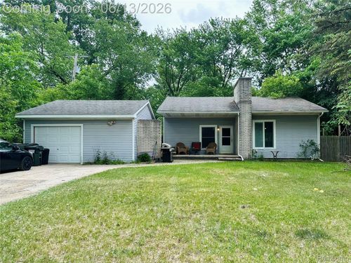 3505 Bendelow Rd, Rochester Hills, MI, 48307-5317 | Card Image
