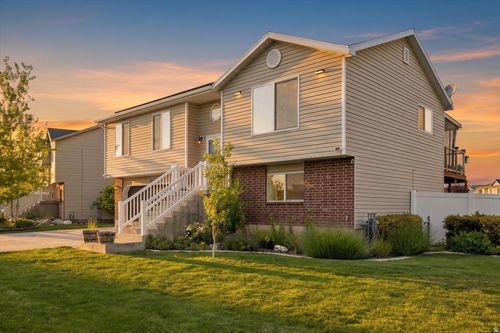 2618 W 2225 S, Syracuse, UT, 84075-7082 | Card Image