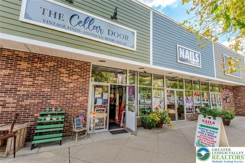 25 E Washington Ave, Washington, NJ, 07882-1981 | Card Image