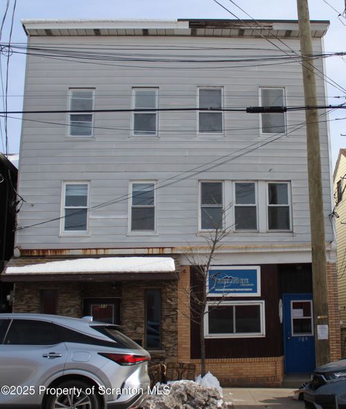 509 Centre St, Freeland, PA, 18224-1901 | Card Image