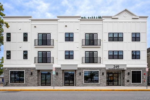 309-249 Drexel Avenue, North Hempstead, NY, 11590 | Card Image