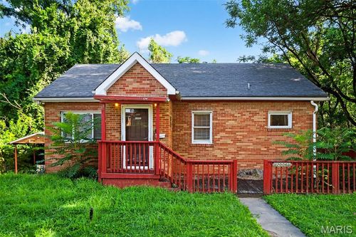 2006 Agnes St, Alton, IL, 62002-6622 | Card Image