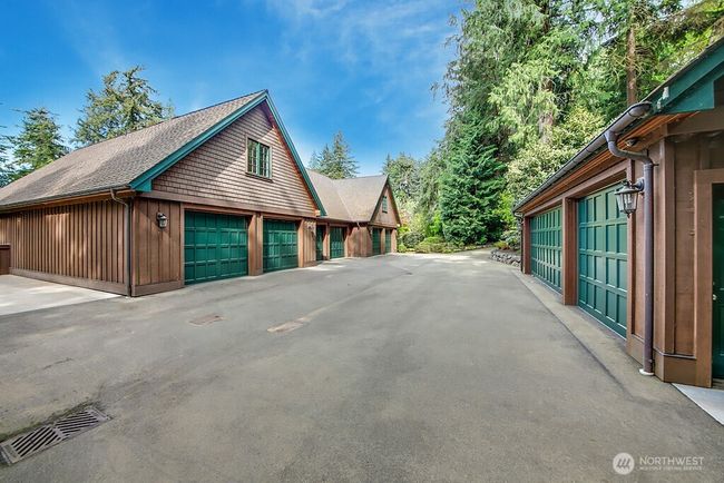 11211 Wachusett Road, House other with 5 bedrooms, 7 bathrooms and 14 parking in Woodway WA | Image 6
