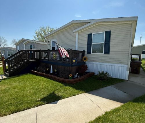 1003 Pebble Creek Ct, Mount Pleasant, MI, 48858-4549 | Card Image
