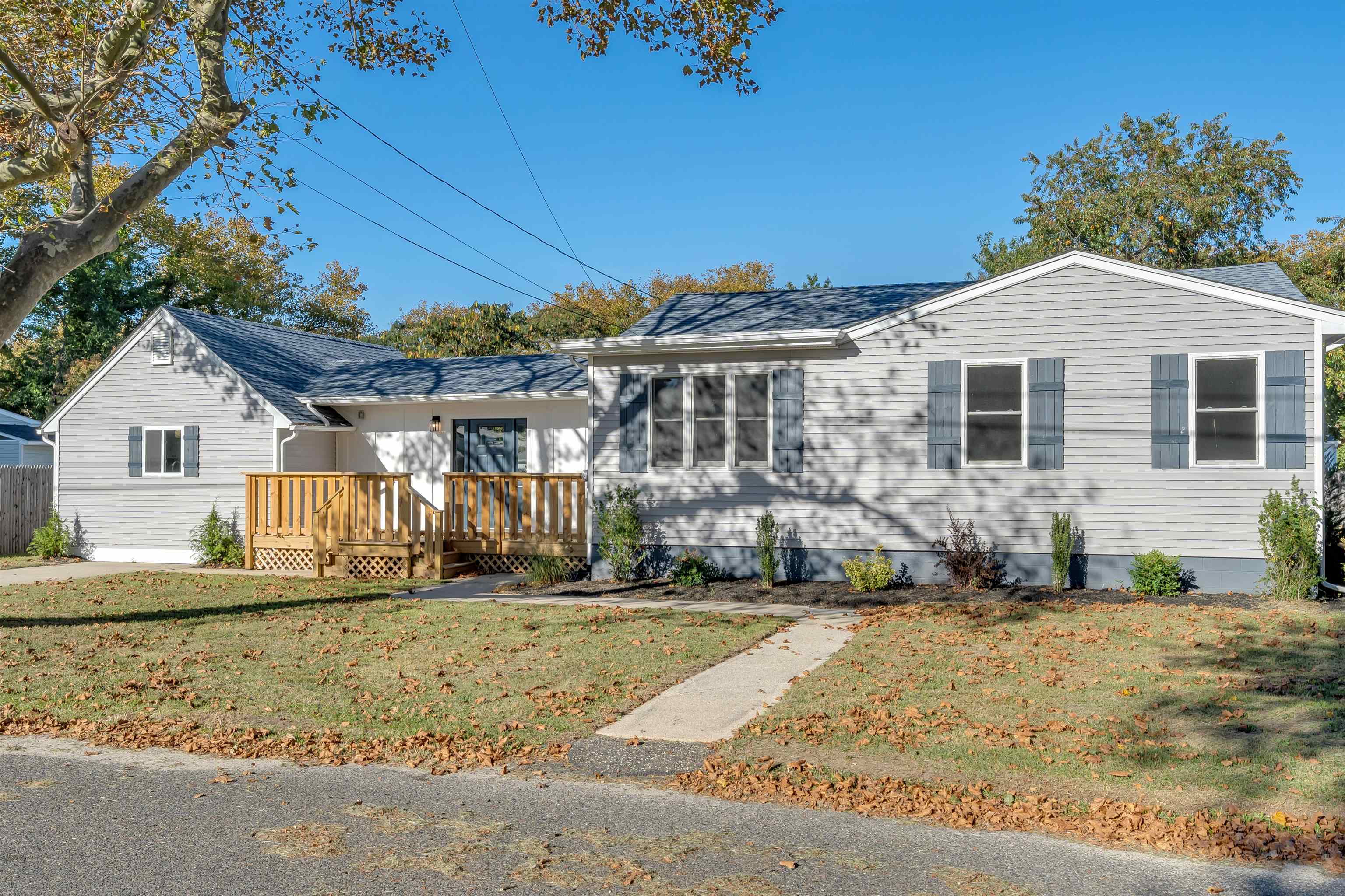 Geneva Ave, Villas, NJ 08251
