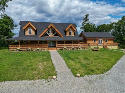 38317 State Route 12e, House other with 7 bedrooms, 5 bathrooms and null parking in Clayton NY | Image 2