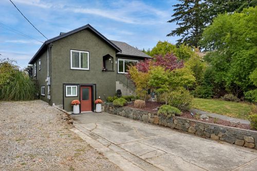 1000 Tattersall Dr, Saanich, BC, V8X2X2 | Card Image