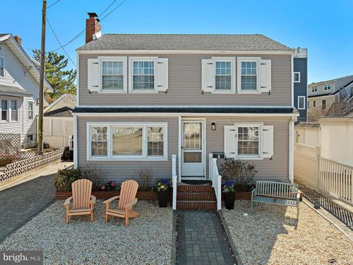 8 E Maryland Ave, LONG BEACH TOWNSHIP, NJ, 08008-2750 | Card Image