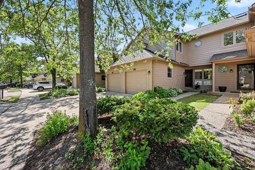 3362 Bent Trail Dr, Ann Arbor, MI, 48108-9316 | Card Image