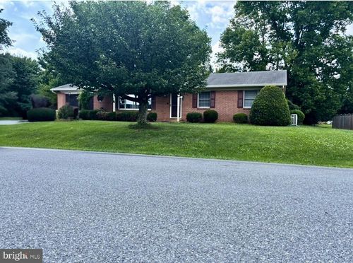2008 Maplewood Dr, HAGERSTOWN, MD, 21740-6715 | Card Image