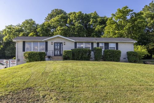 135 Southridge Dr, Nashville, TN, 37207-2918 | Card Image