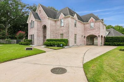 6498 Wellington Place, House other with 4 bedrooms, 4 bathrooms and null parking in Beaumont TX | Image 1