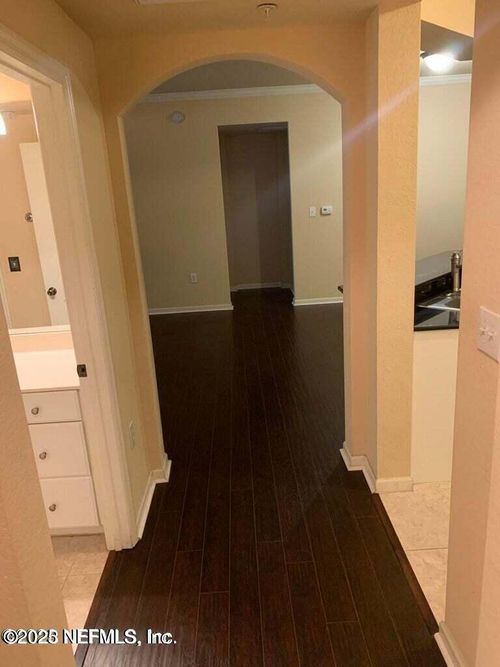 1418-8539 Gate Pkwy W, JACKSONVILLE, FL, 32216-1019 | Card Image