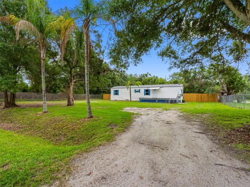 8714 N Meadowview Cir, Tampa, FL, 33625-3752 | Card Image