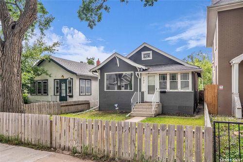107 28th St W, Saskatoon, SK, S7L0K1 | Card Image