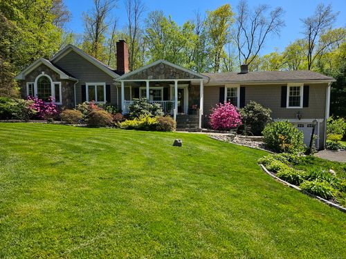 27 Wilson Dr, Oxford, CT, 06478-1423 | Card Image