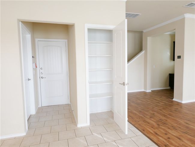 10020 Pinnacle Crest Loop, House other with 3 bedrooms, 3 bathrooms and 4 parking in Austin TX | Image 16