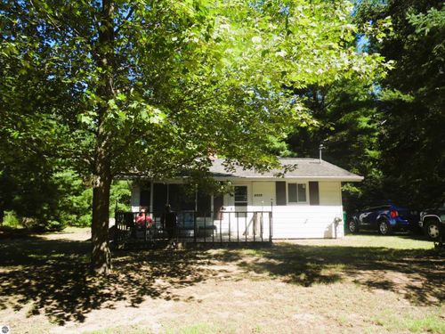 5579 W Cedar Circle Dr, Prescott, MI, 48756-8655 | Card Image