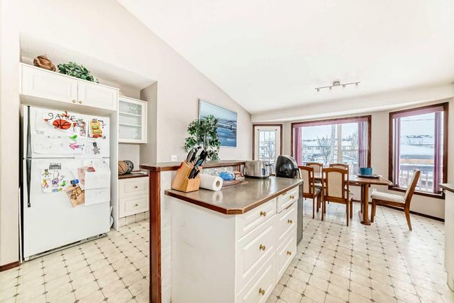 1 Madison Court, House other with 5 bedrooms, 3 bathrooms and 4 parking in Strathmore AB | Image 16